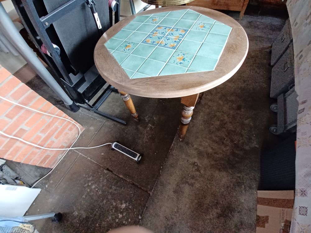 table carrel&eacute;e Meubles