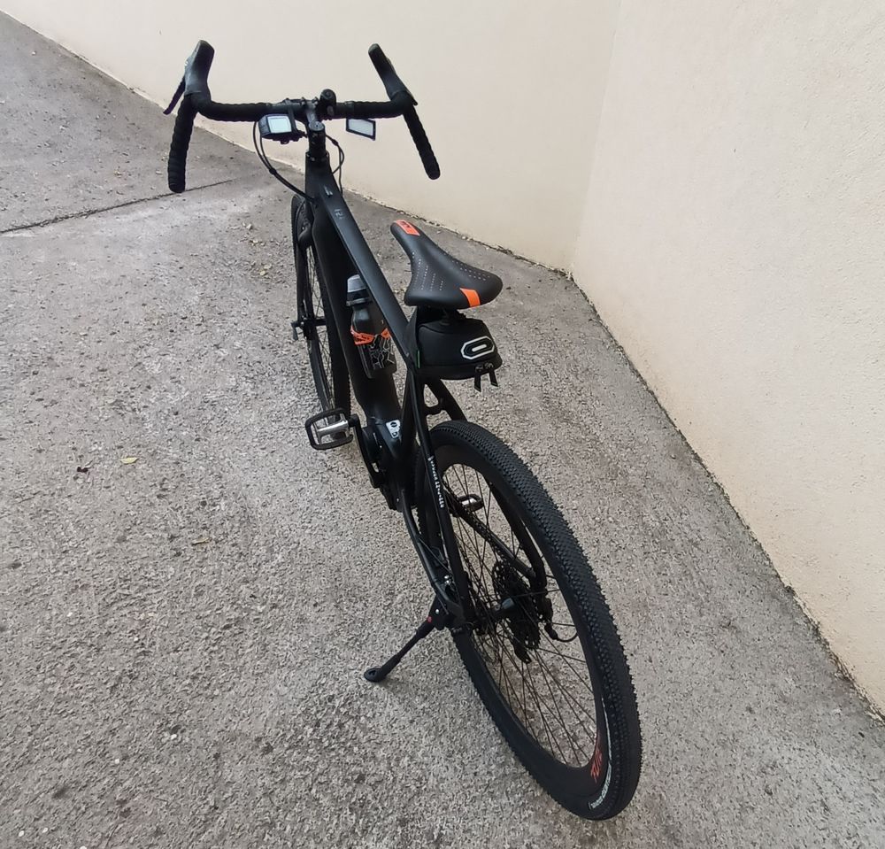 VELO ELECTRIQUE GRAVEL Vélos