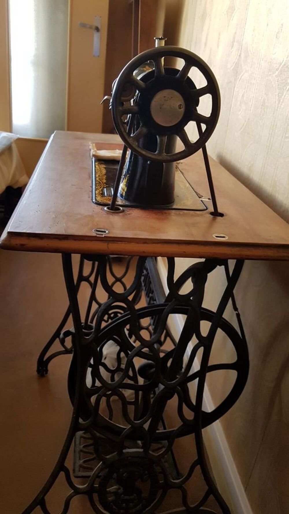 machine &agrave; coudre Meubles