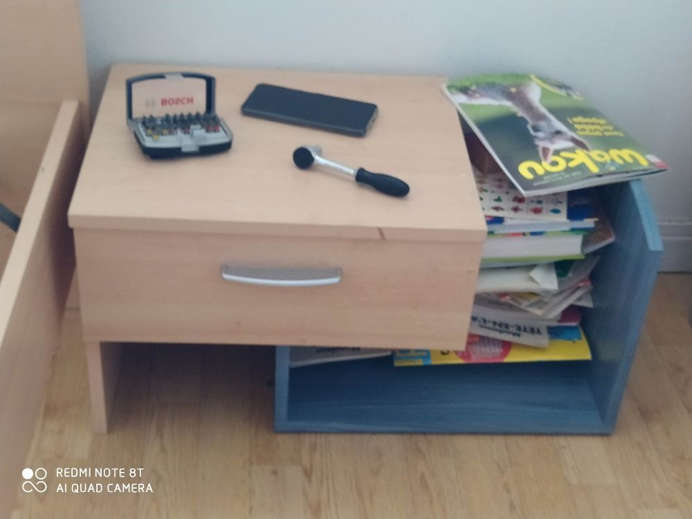 lit enfant sommier table de chevet Meubles