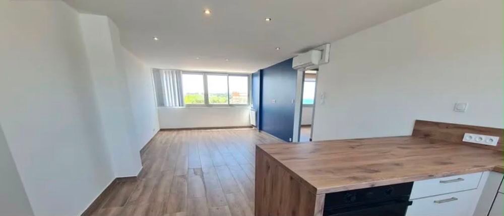 Vente Appartement T3 69 m² Entièrement refait à neuf  Vue mer 2 côtés Cave Toulon