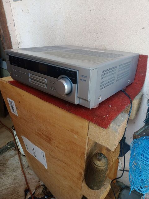 Amplificateur  JVC. 200 wats Gaillac-d'Aveyron (12)