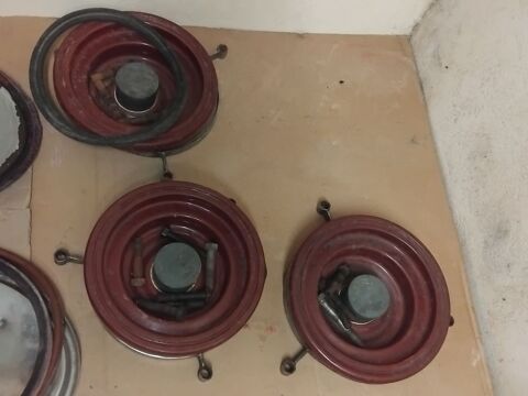 TRAPPES / CHAPEAU CUVES BELLOT 50 30200 Sabran