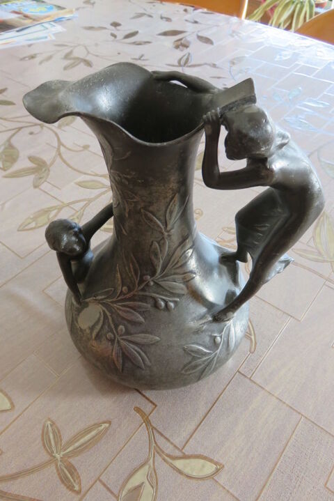 PICHET EN ETAIN 150 Belley (01)