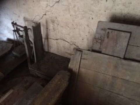 Vieille balance bascule  grains ancienne 16 Sault-de-Navailles (64)