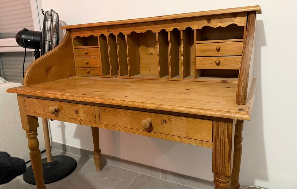 Bureau secr&eacute;taire et chaise marque Interior's Meubles