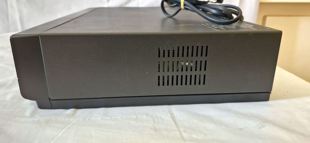 Combin&eacute; Samsung: magn&eacute;toscope et lecteur DVD/CD audio
Photos/Video/TV