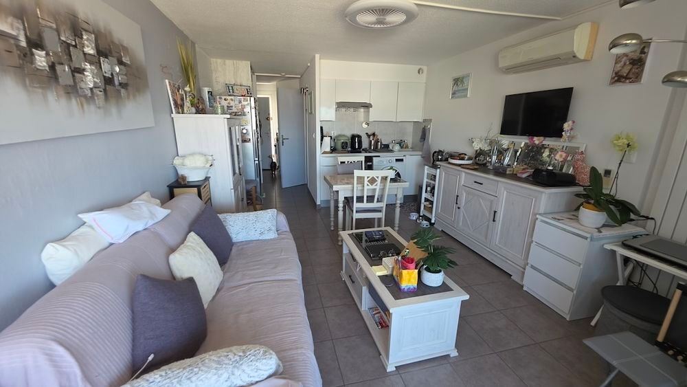 Vente Appartement LE CAP D'AGDE -Situé à proximité du port et des falaises, appartement 2 pièces de 29.5m² + Loggia exposé vitrée de 5.75m² - Rénové et climatisé. Le cap d agde