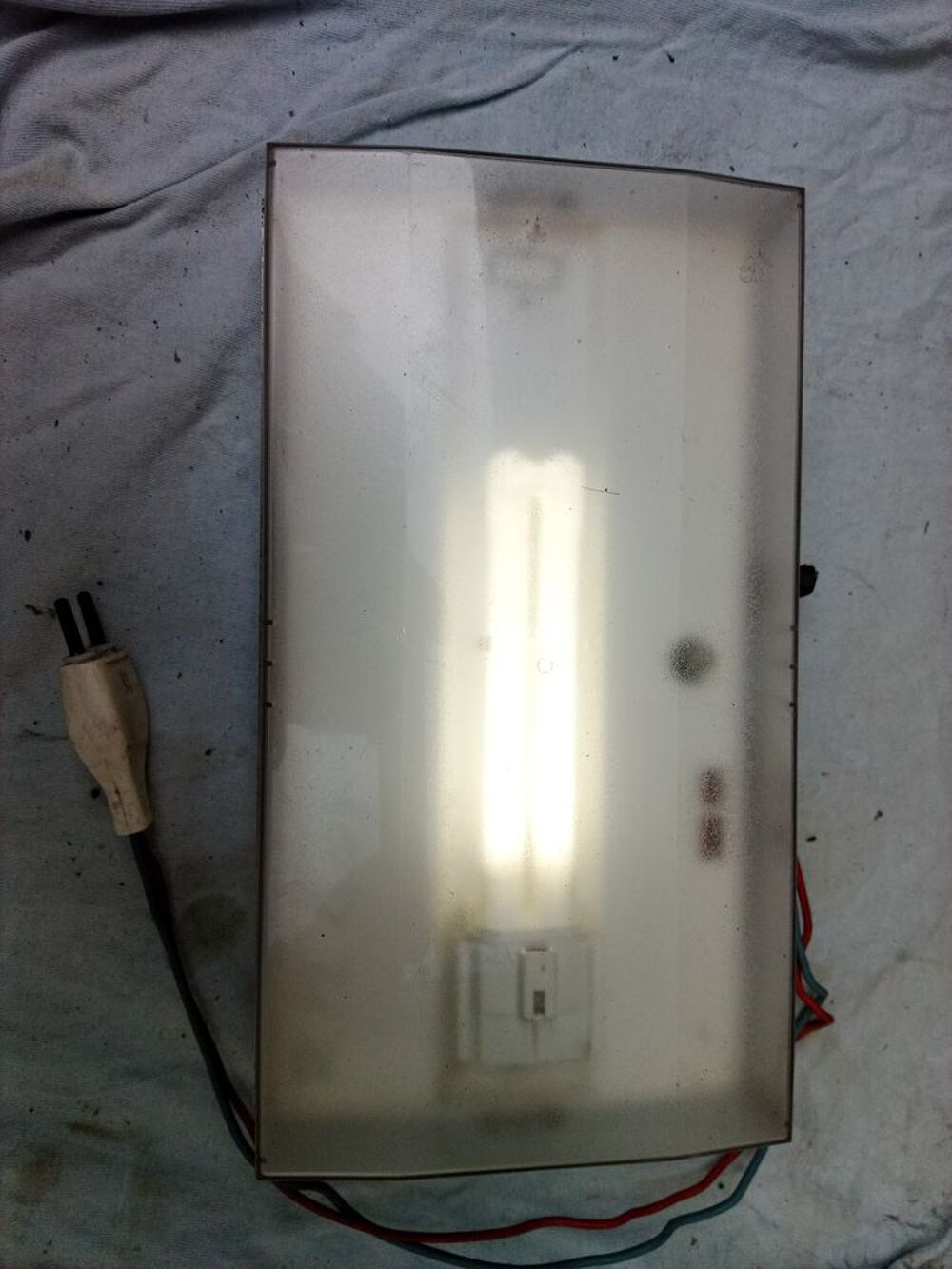 bloc luminaire de secours BAES Bricolage
