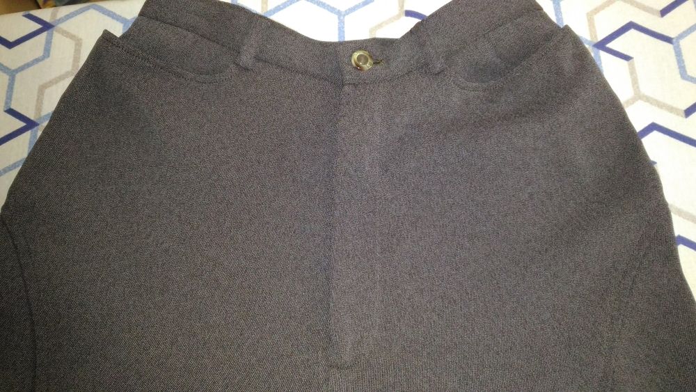 2 pantalons CACHAREL tissu marron sans motif extr&ecirc;mement l&eacute;g Vtements