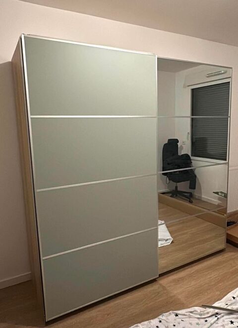 -Dressing ikea 200x200 en très bon état + -2 portes alu. coulissantes (type miroir/ vert clair) 300 Villeurbanne (69)