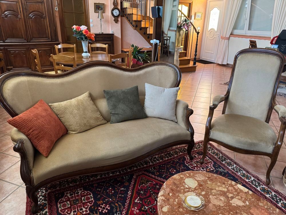 Salon fauteuils canap&eacute; bon &eacute;tat de style Meubles
