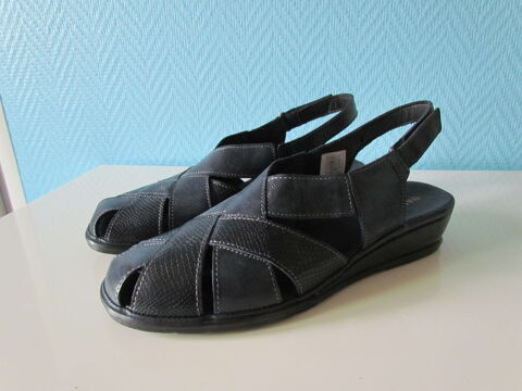 Chaussure damart 35 Le Grau-du-Roi (30)