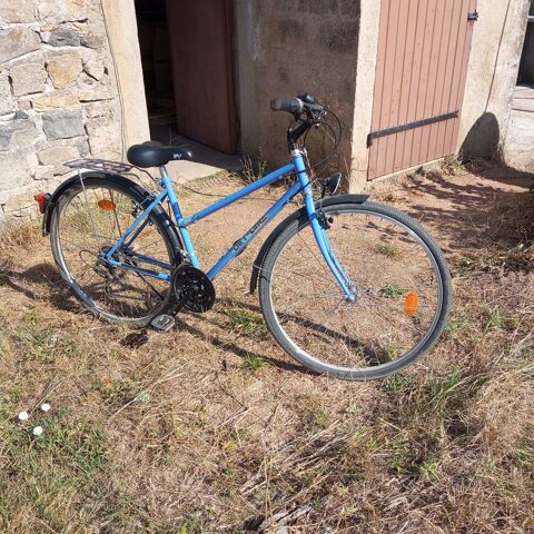 V�lo tout chemin femme Montagny-sur-Grosne (71)