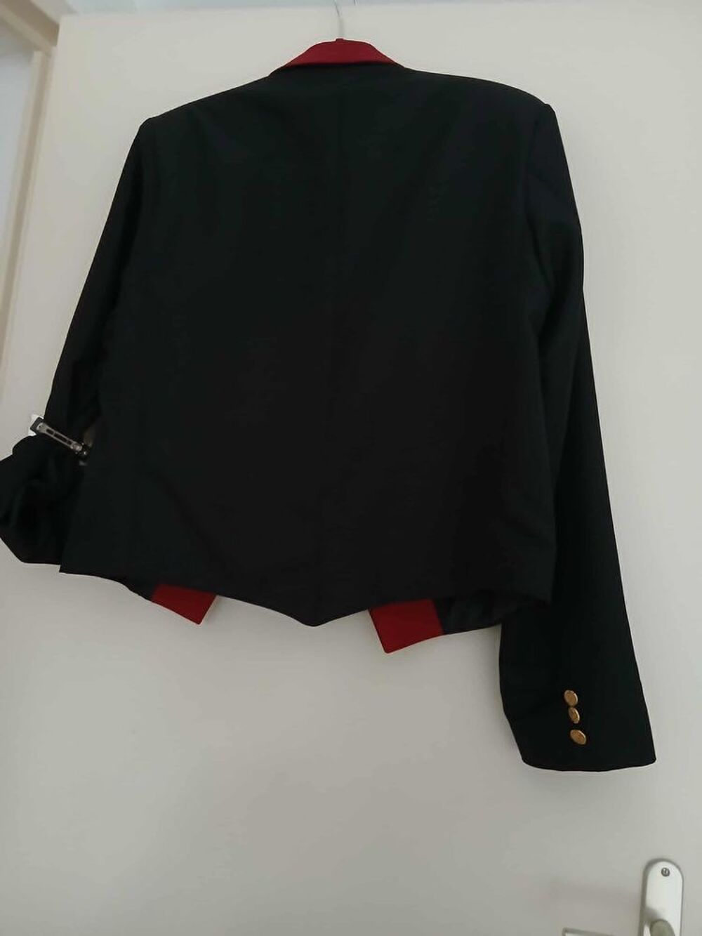  Veste talle 50 spencer neuve noire col rouge N&deg;1423 Vêtements