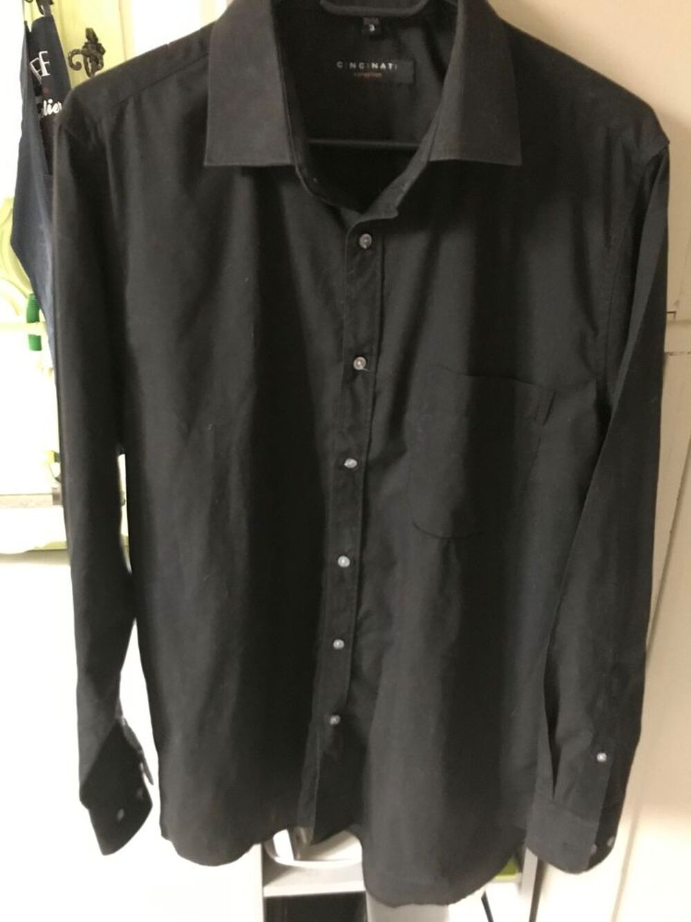 lot 2 chemises noires manches longues Vêtements
