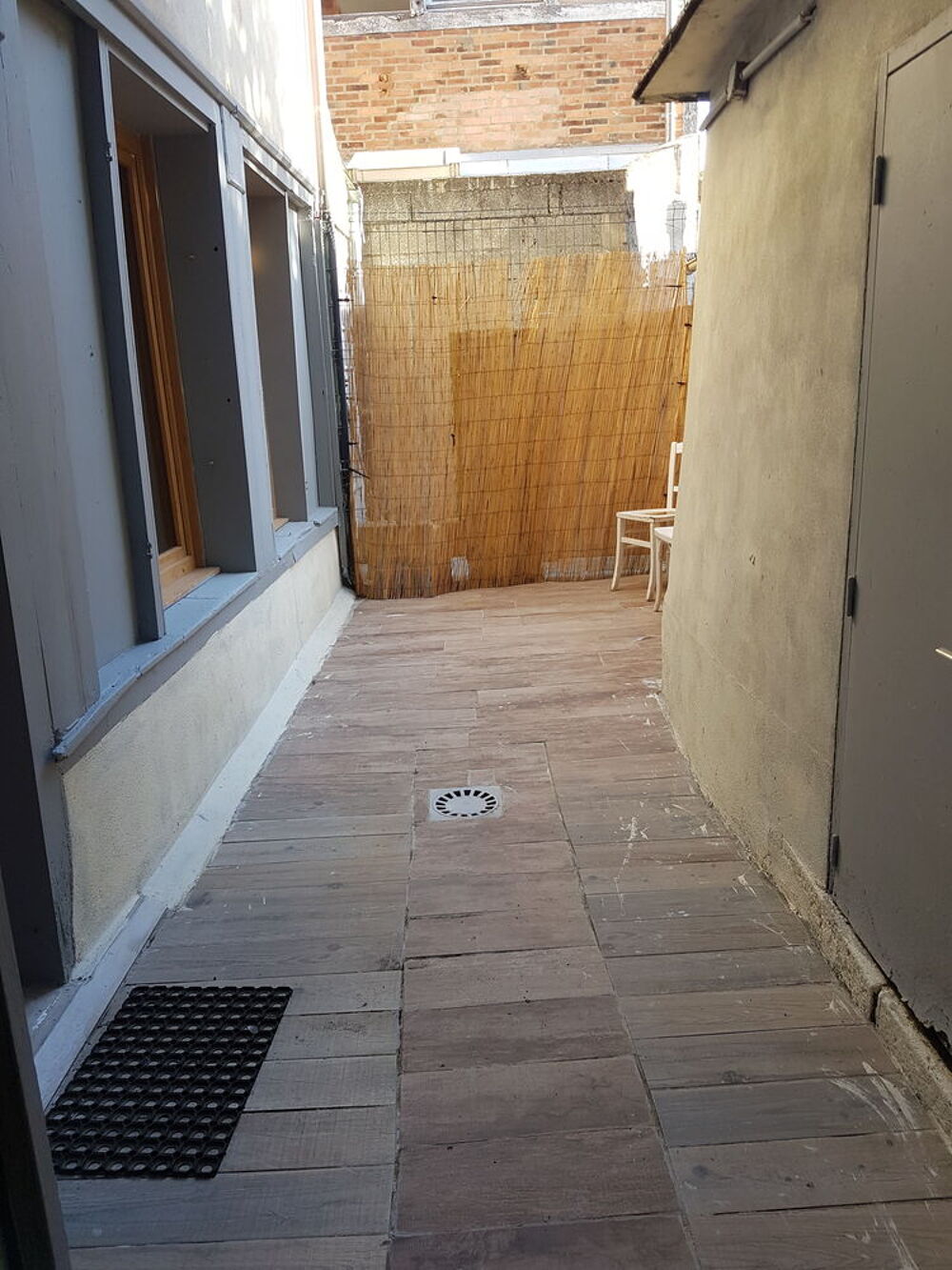 Location Appartement Studio rez de chaussé sur cour privée Rennes