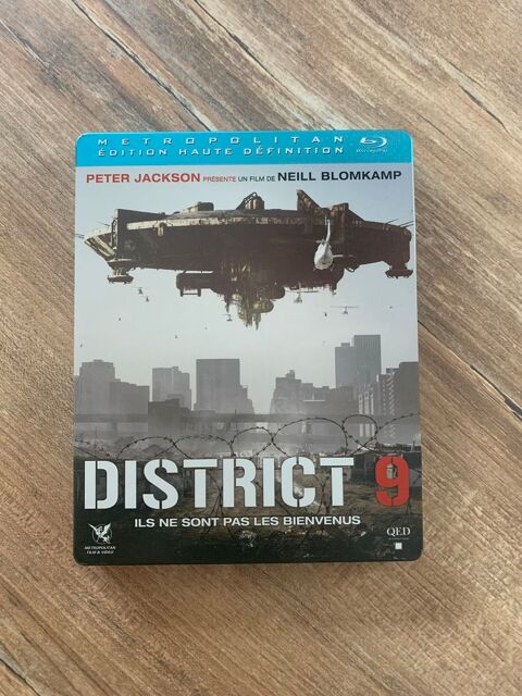 Coffret steelbook blu ray   District 9    15 Saleilles (66)