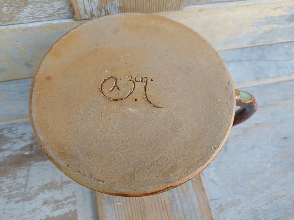 Th&eacute;i&egrave;re Gr&egrave;s &Eacute;maill&eacute; Vert Porterie Artisanale 
Décoration