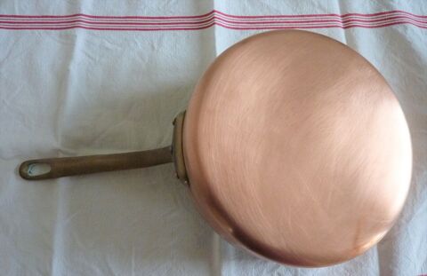 Casserole sauteuse cuivre rouge de Villedieu Diam. 24 cm 50 Orsay (91)