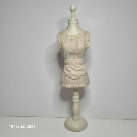 Petit mannequin porte bijoux ou simplement décoratif 20 Saumur (49)