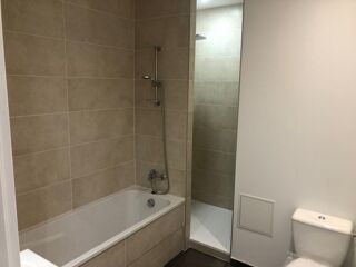  Appartement à louer 3 pièces 87 m²