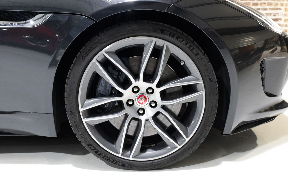 F-Type Coup&eacute; V8 R 5.0 550 Suraliment&eacute; A 2014 occasion 35440 Montreuil-sur-Ille