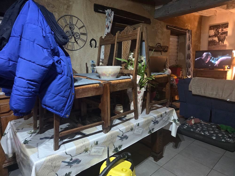 Buffet bois sculpt&eacute; Meubles