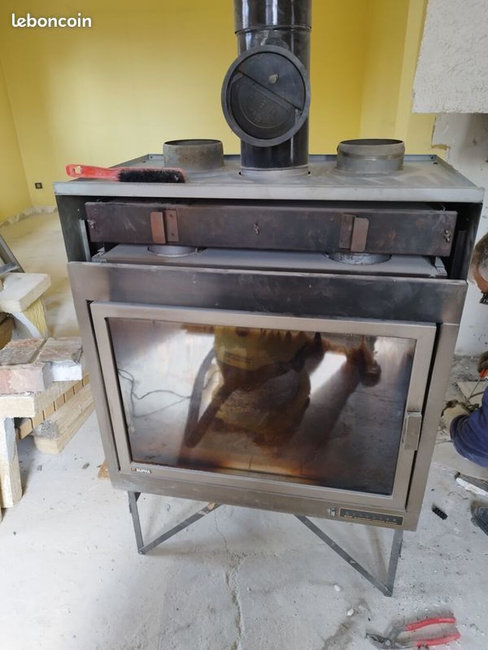 Chemin&eacute;e avec insert SUPRA Bricolage