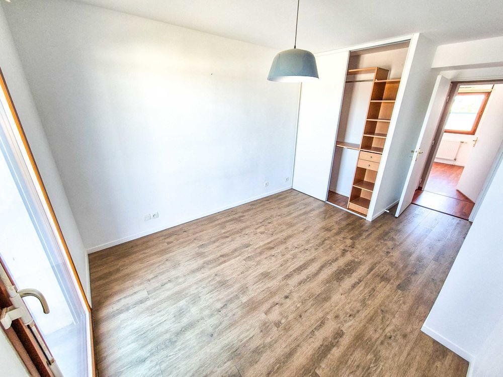 Vente Appartement Appartement 4 pièces Vezin-le-coquet