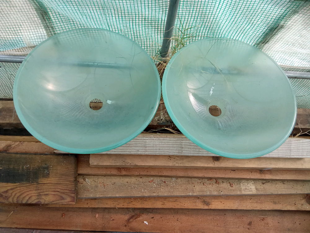 Vasque verre d&eacute;poli Meubles