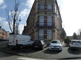  Appartement à louer 4 pièces 102 m²