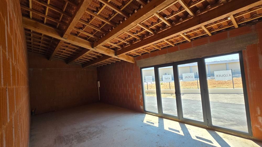 Location Autre Local commercial neuf de 47m² à Lieuran-Lès-Béziers Lieuran-lès-béziers