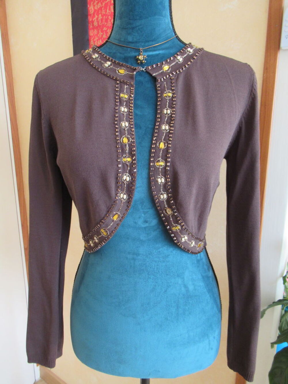 Gilet / Bolero marron + perles en bordure - Taille 38 Vêtements