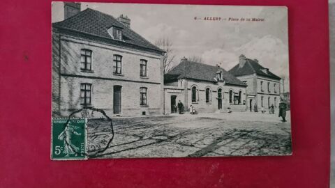 Cpa du 80 . ALLERY - Place de la Mairie - (animation) 5 Lucheux (80)