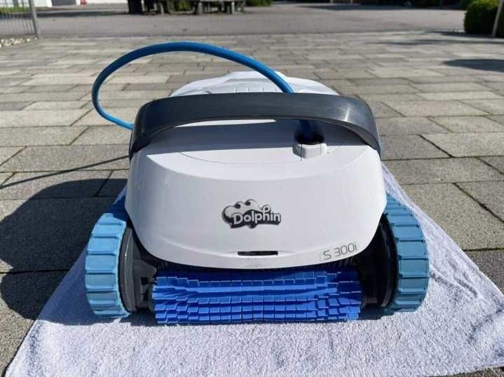 robot de piscine Dolphin s300i Jardin