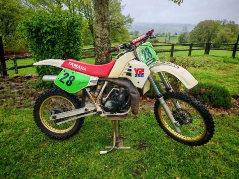 Moto YAMAHA 1986 occasion Rodez 12000