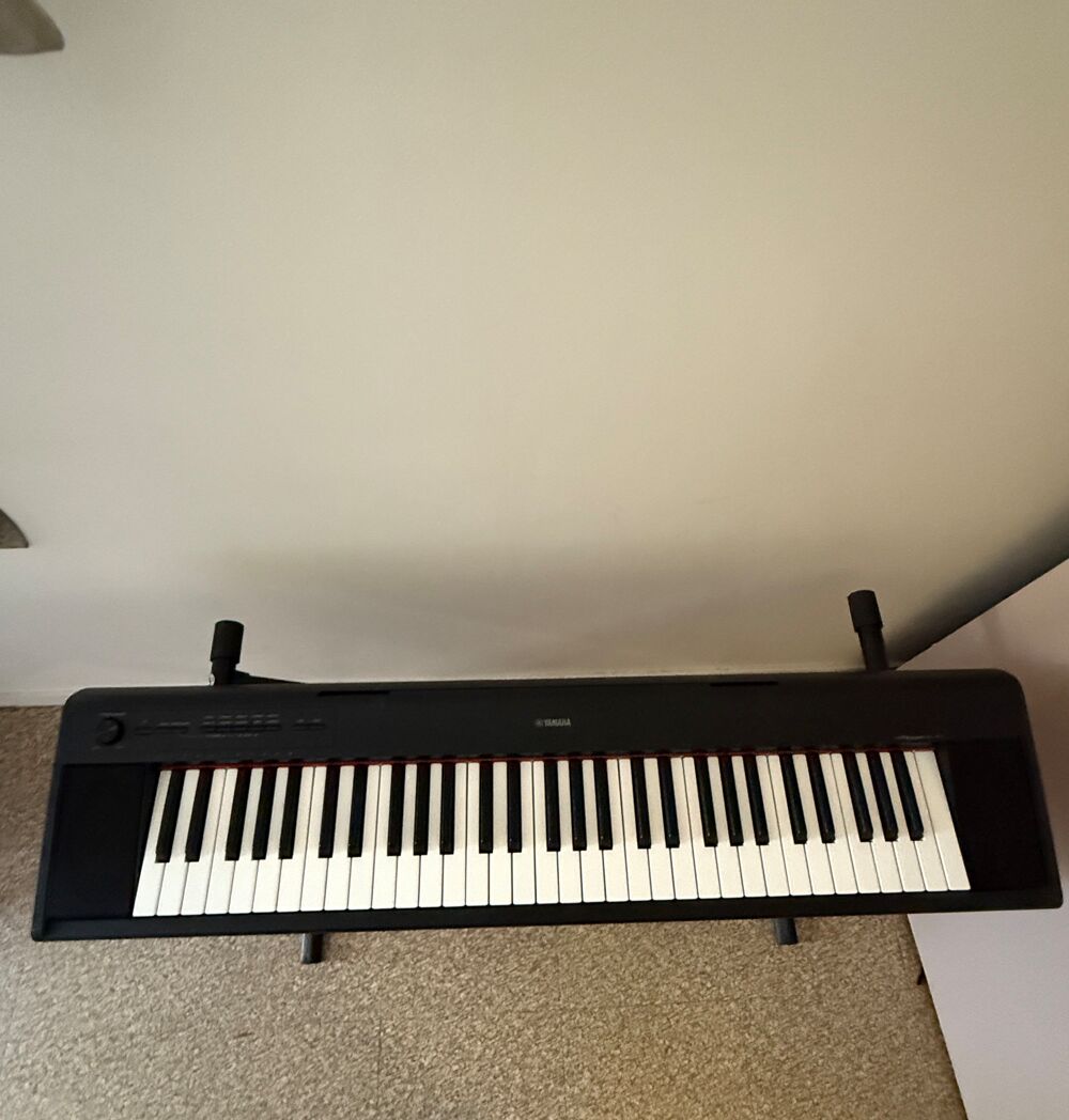Clavier Yamaha NP-12 + support double Ibiza Sound �" Tr&egrave;s bon &eacute;tat Instruments de musique