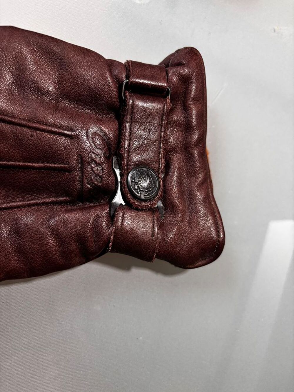 Gants en cuir Marque CREEKS Maroquinerie