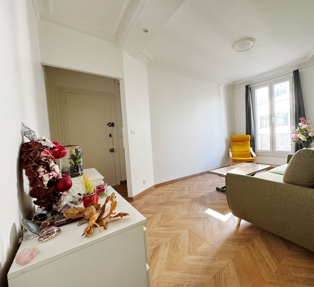Location Appartement 2 pièces 32 m², Issy-les-Moulineaux (92130) Issy-les-moulineaux