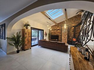  Maison � vendre 6 pi�ces 210 m�