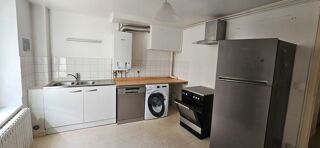  Appartement à louer 5 pièces 100 m²