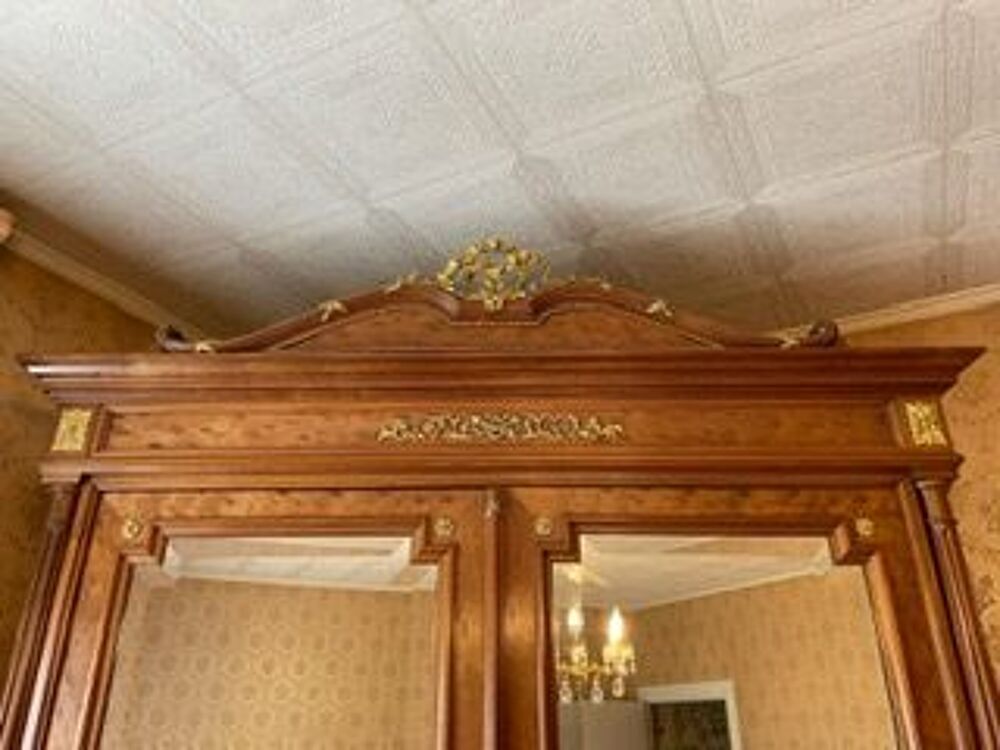 LIT + ARMOIRE LOUIS XVI en ACAJOU Meubles