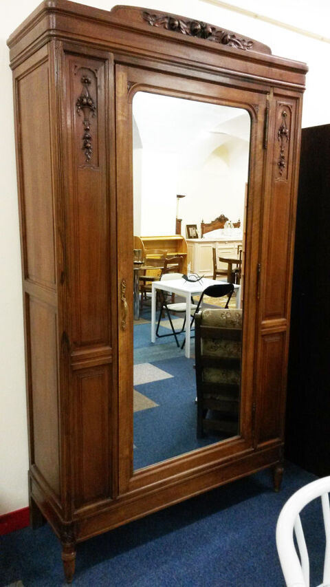 Armoire en noyer 350 Lyon 7 (69)