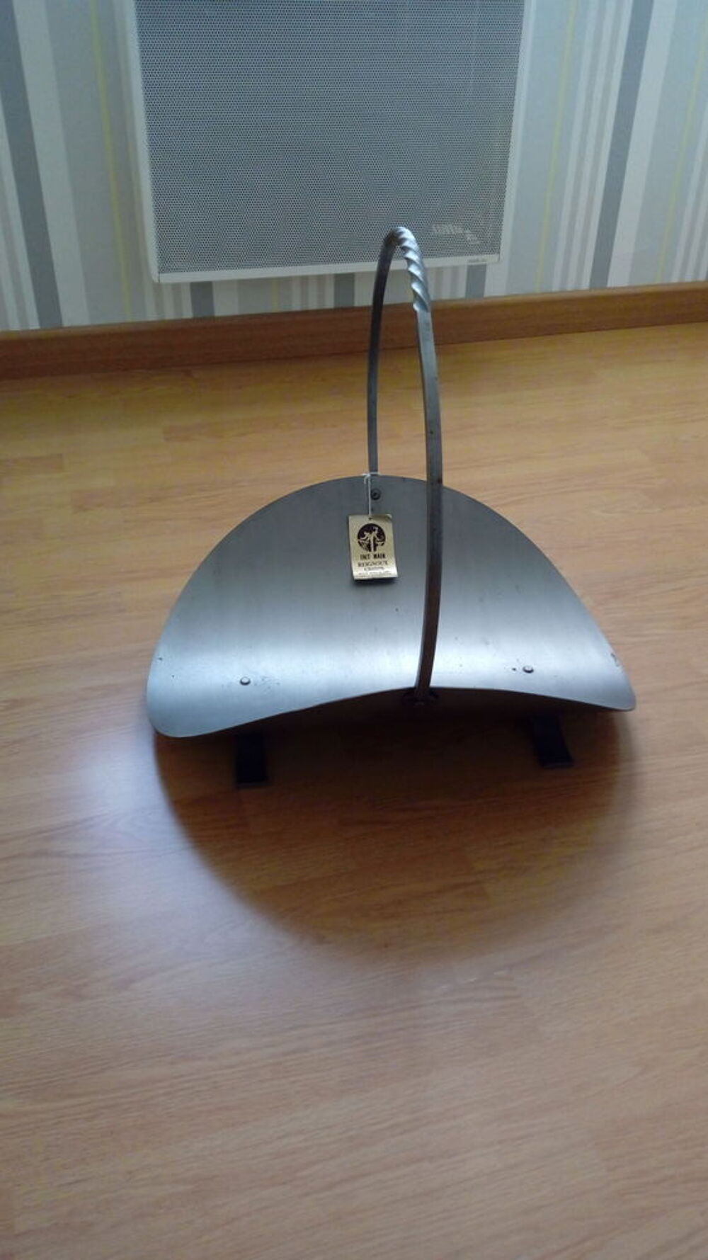 Panier &agrave; b&agrave;"ches artisanal D�coration