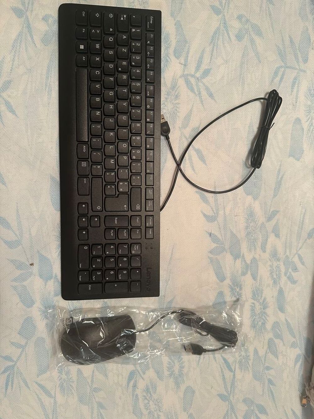 CLAVIER ET SOURIS Matériel informatique