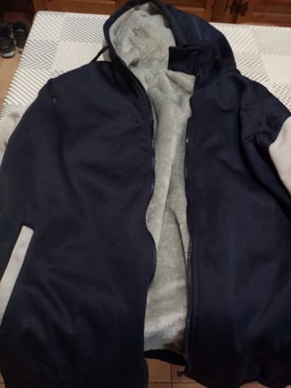 blouson sport moltonn&eacute; Sports