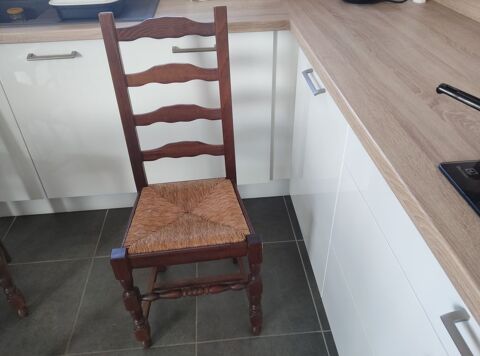 6 Chaises de salle a manger assise paille v�ritable  180 Colombier-Fontaine (25)
