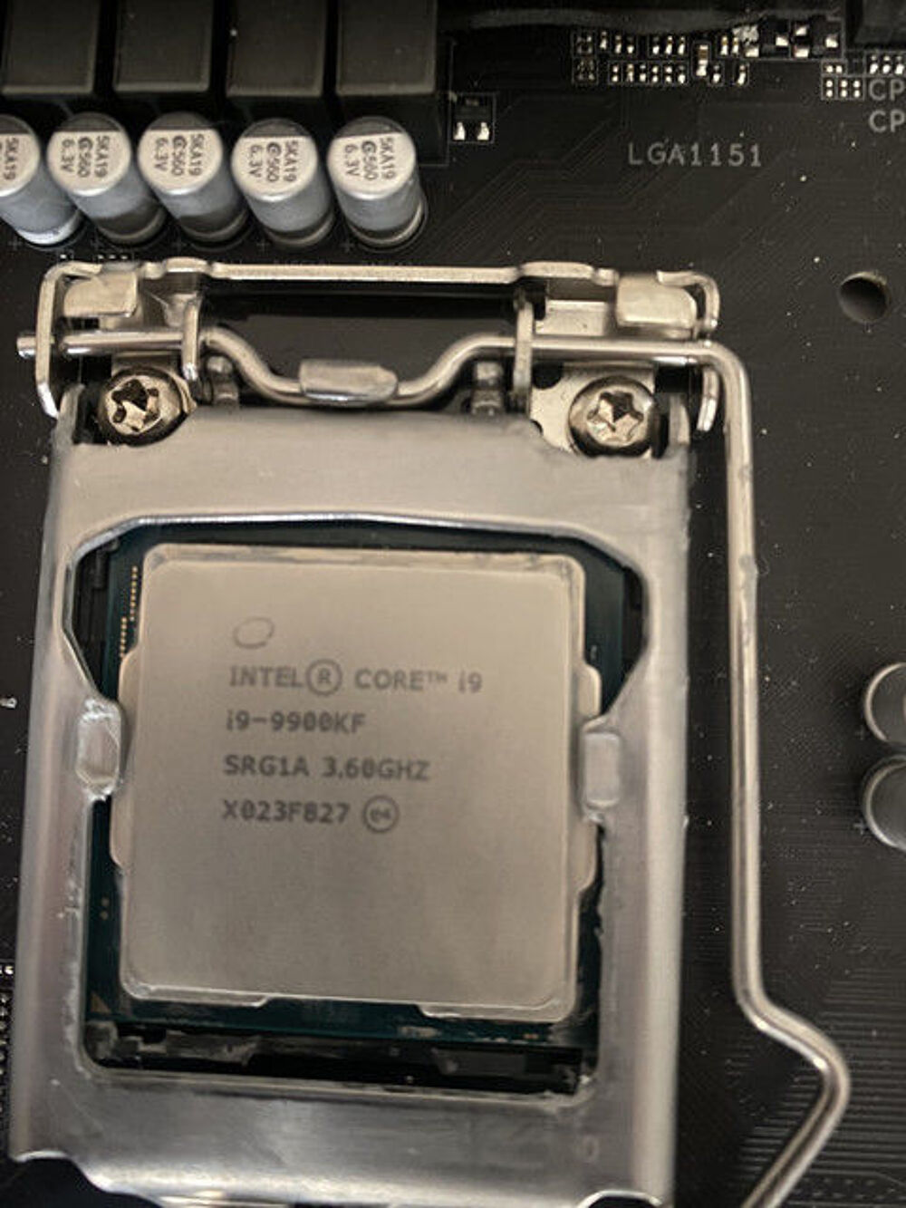 Pack : Intel Core i9-9900KF + Gigabyte Z390 Aorus Elite Matériel informatique