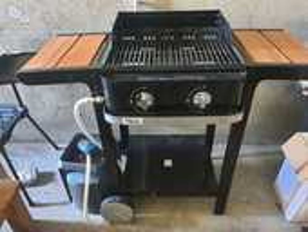 barbecue &agrave; gaz avec bouteille &eacute;tat neuf Jardin